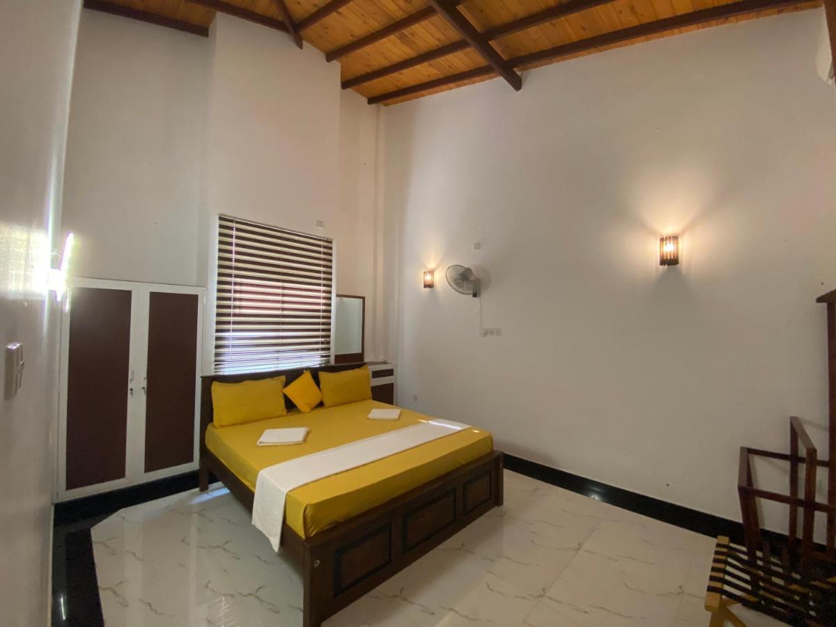 The Kingslayer Resort 尼甘布 外观 照片